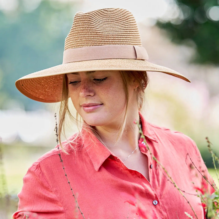 360FIVE Everyday Hat – Butterfly Ponytail Fedora Gardening Damen-Sonnenhut mit breiter Krempe