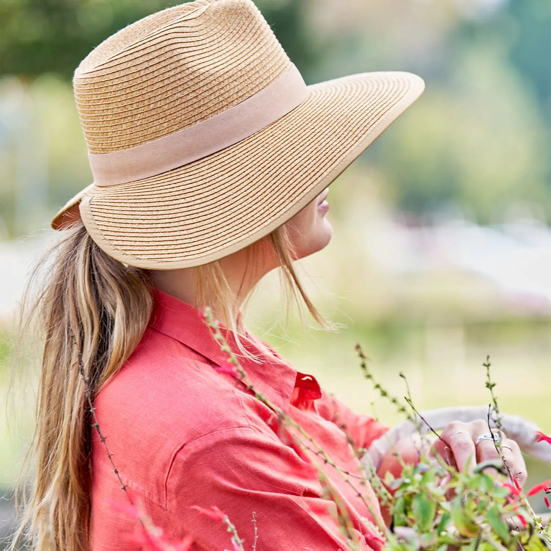 360FIVE Everyday Hat – Butterfly Ponytail Fedora Gardening Damen-Sonnenhut mit breiter Krempe