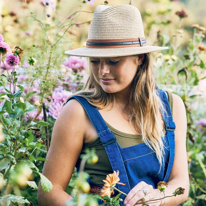 360FIVE Alltagshut – Hardy Fedora Camel Gardening Sonnenhut