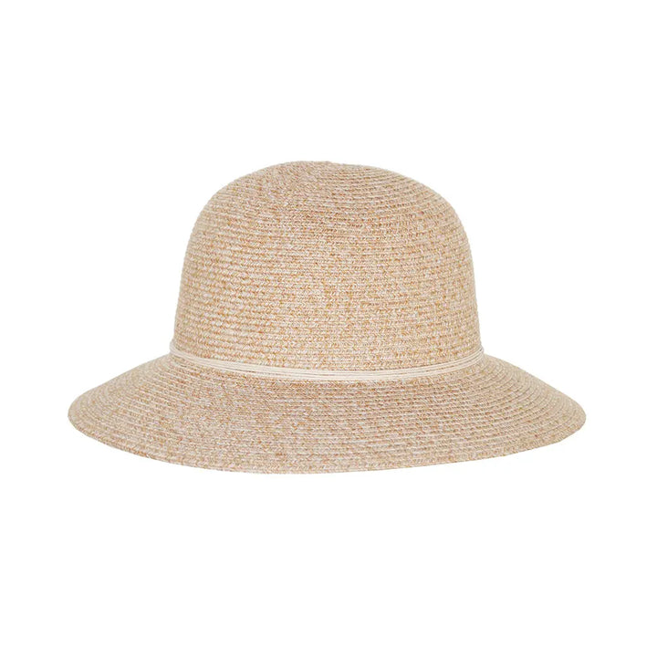 Lacey Eimer – SUNHATS EUROPE
