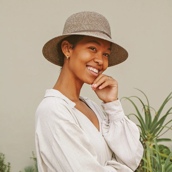 Lacey Eimer – SUNHATS EUROPE